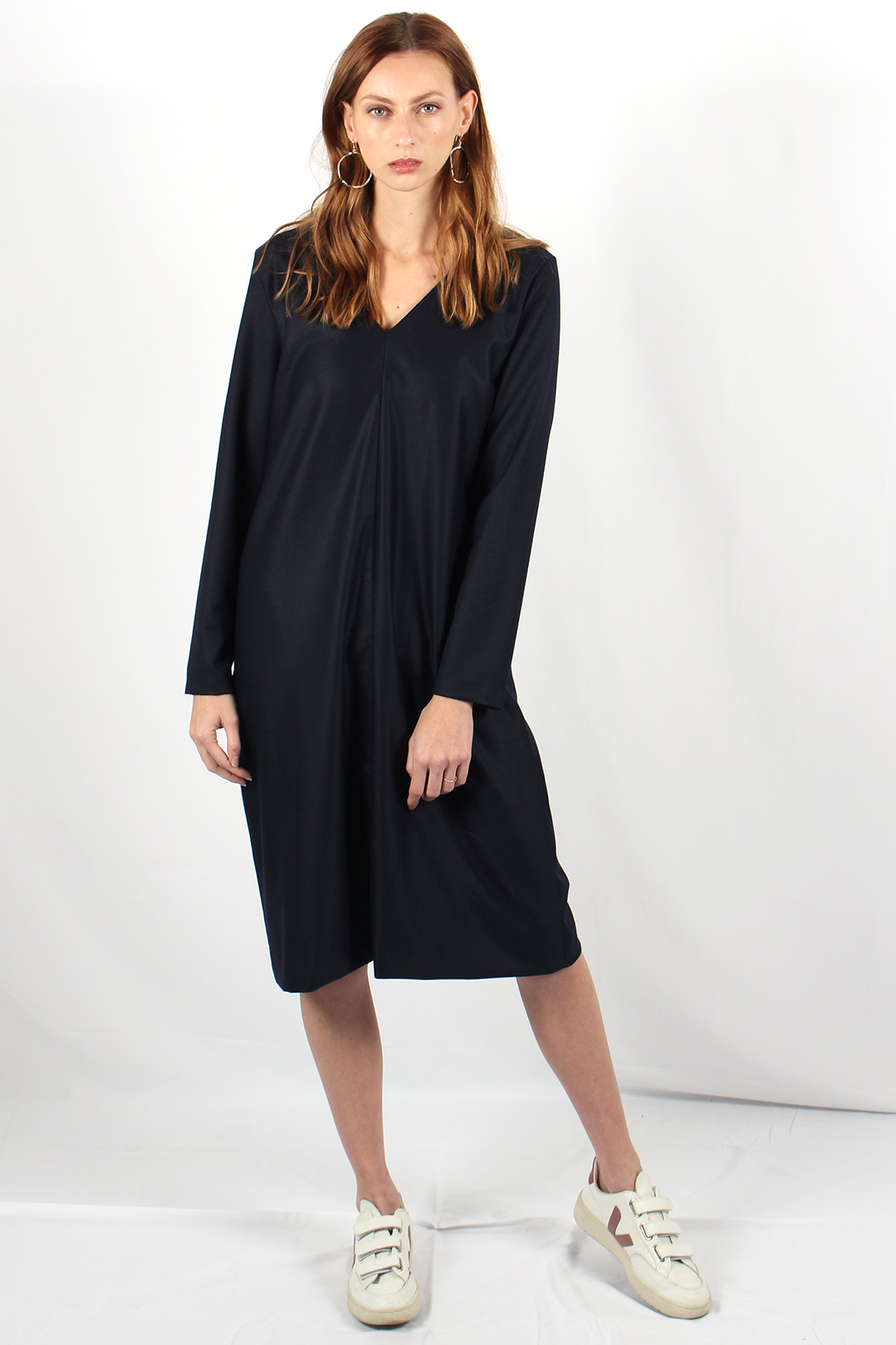 robe droite en laine bleu marine