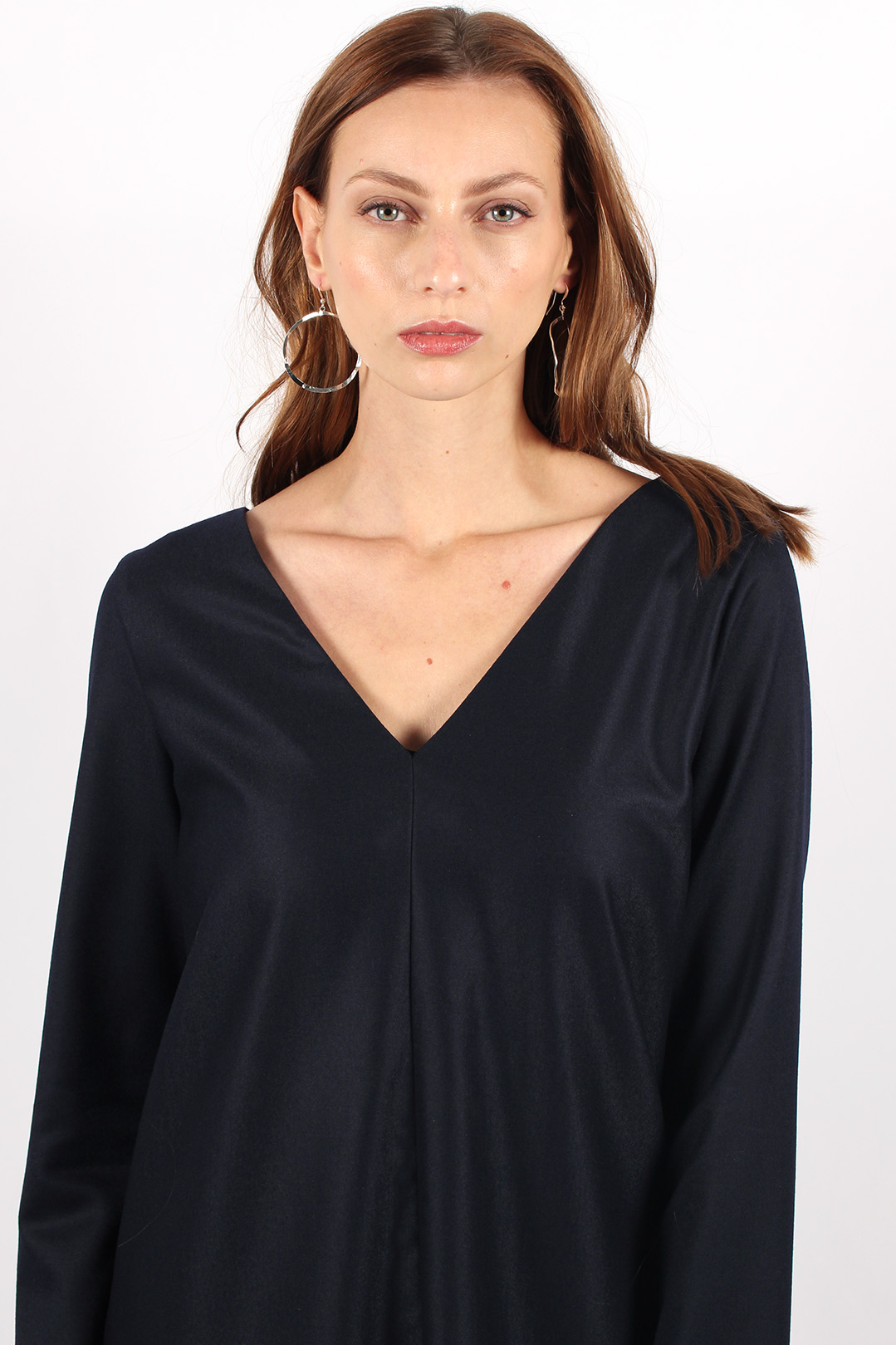 robe droite en laine bleu marine4