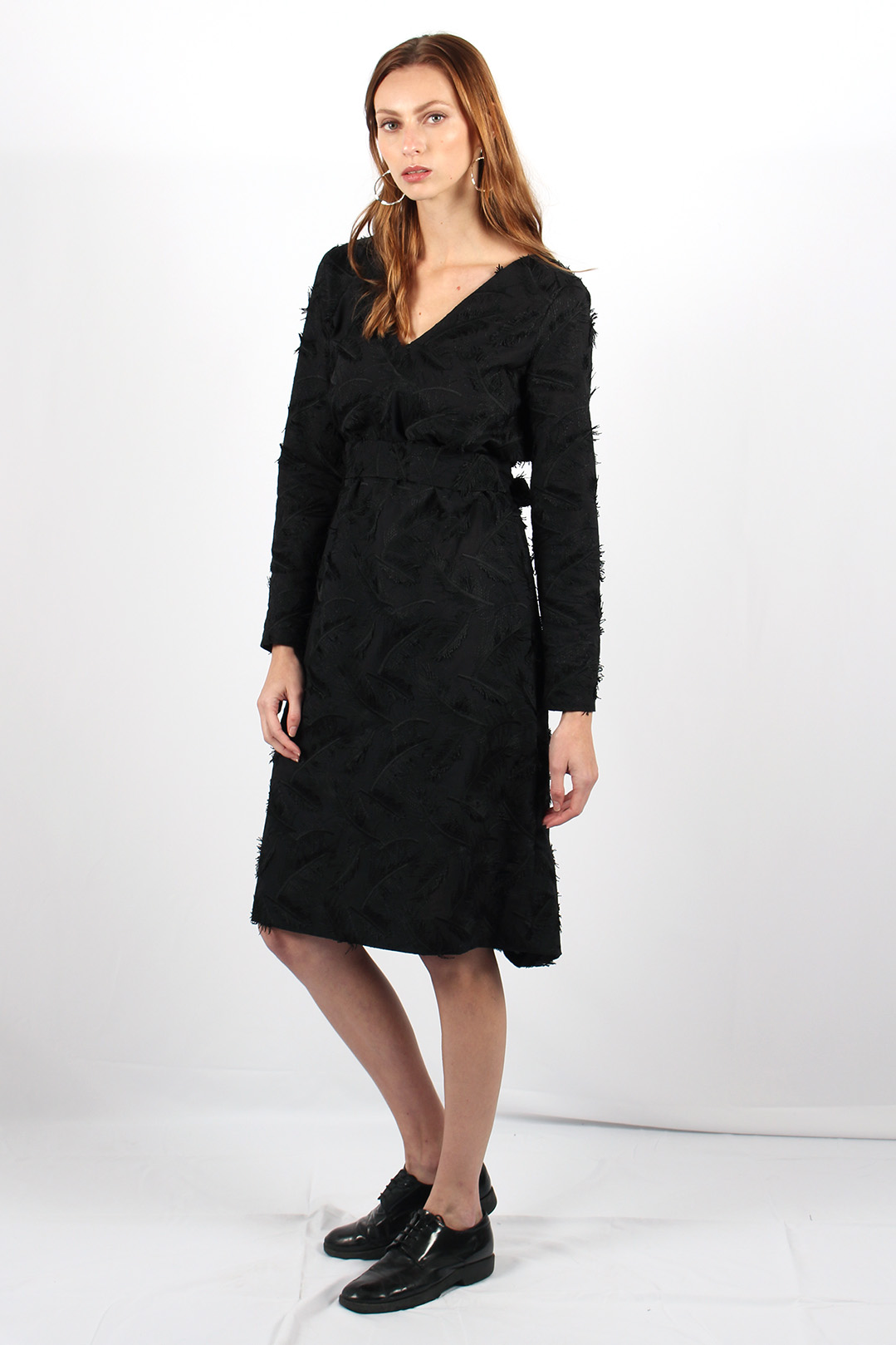 robe noir plume