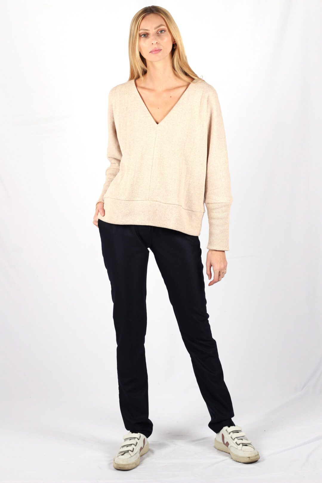 Pull beige femme col V en coton Edith ATODE