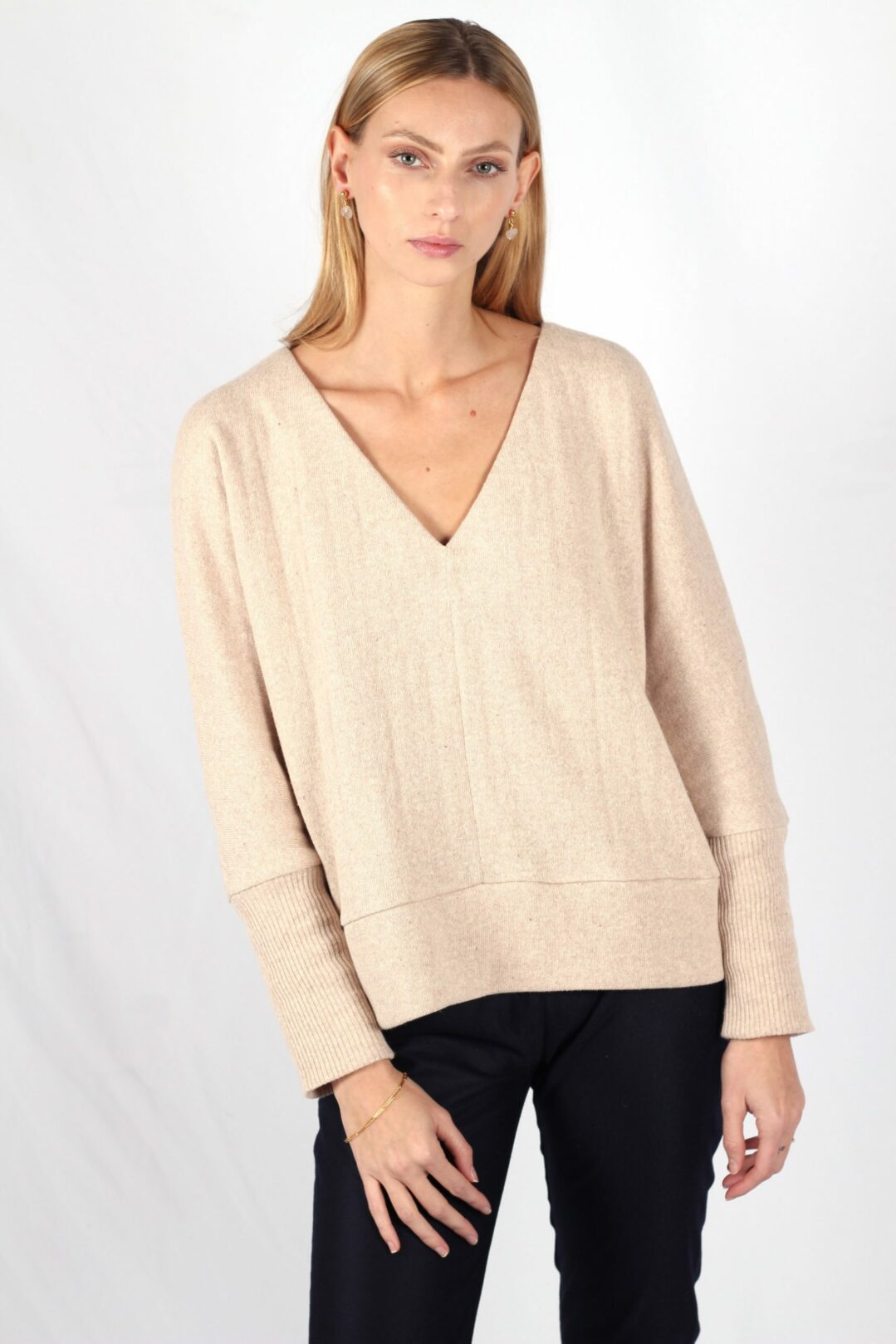 Pull beige femme col V en coton Edith ATODE