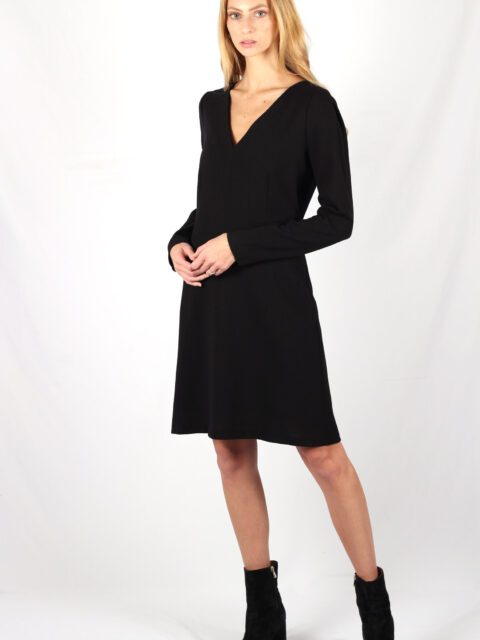 Robe noire cintrée en crêpe de laine Nahéma ATODE