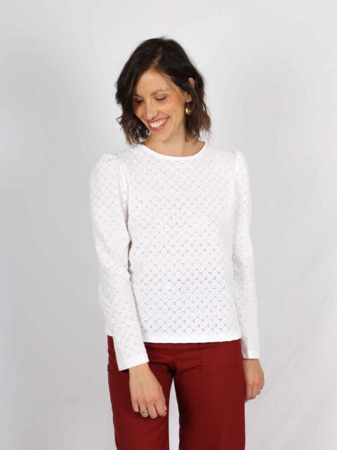 Blouse blanche en coton broderie anglaise Nathalie ATODE