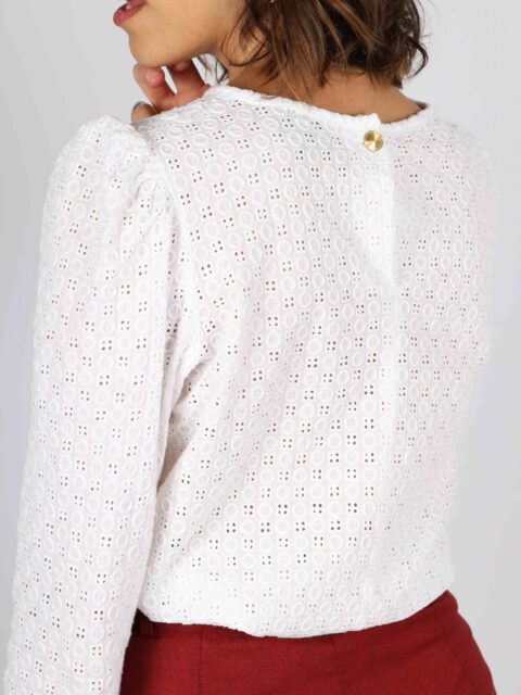 Blouse blanche en coton broderie anglaise Nathalie ATODE