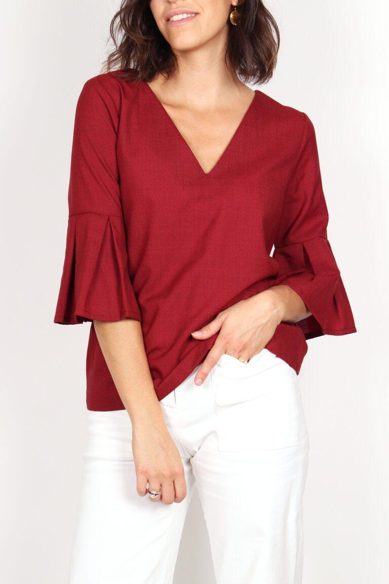 top chic à volants en laine froide rouge atode Made in France